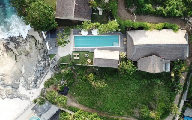 Villa Waru