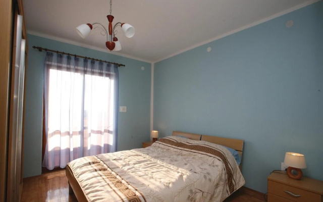 Nice Home in Bratulici With Wifi and 6 Bedrooms