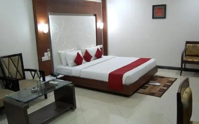 Hotel Amit International