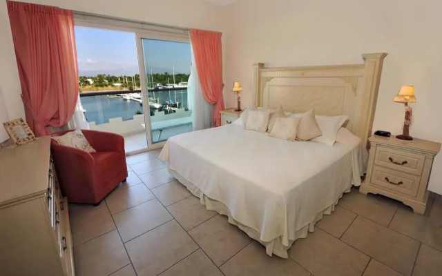 Marina Banderas Suites