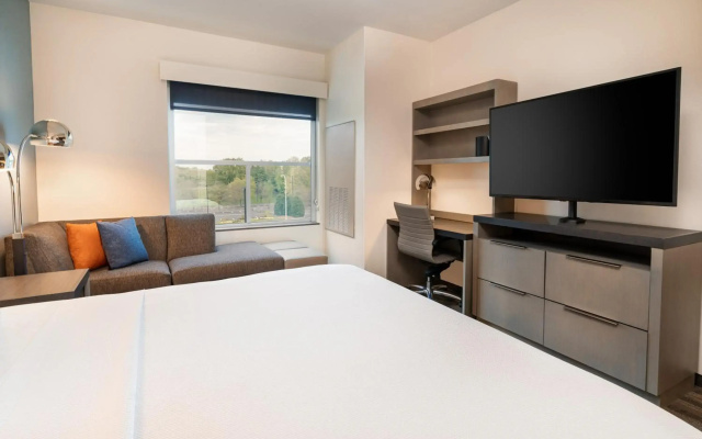 Hyatt House Nashville Airport