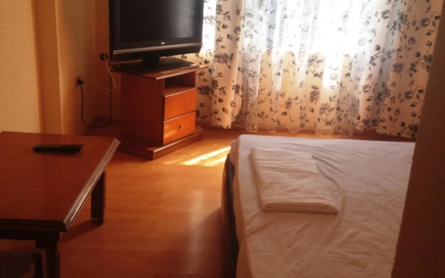 Turizmi Hotel