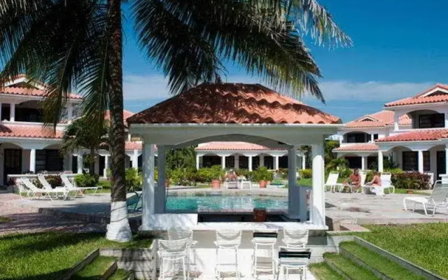 Belize Yacht Club