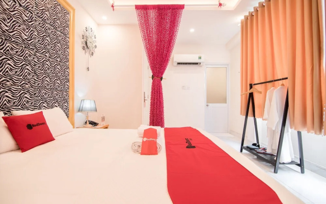 RedDoorz @ Cong Hoa Street 3
