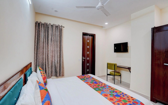 Fabhotel Cozy Stay
