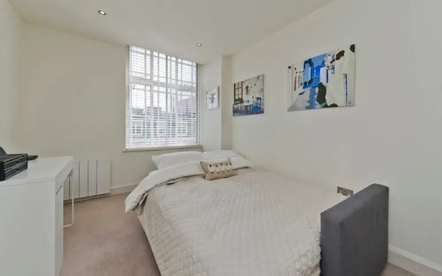 2 Bedroom Apartment - Bayswater