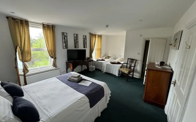 Hookwood Lodge London Gatwick