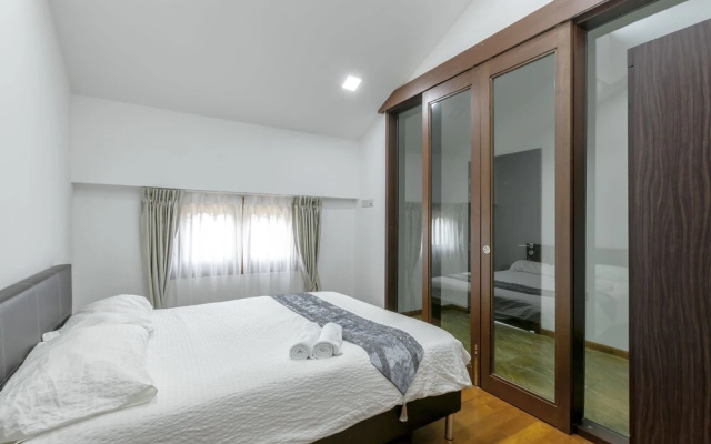 K Suites River Valley Nearby Orchard