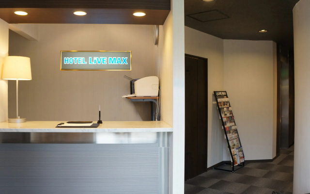 HOTEL LiVEMAX Shin-Osaka