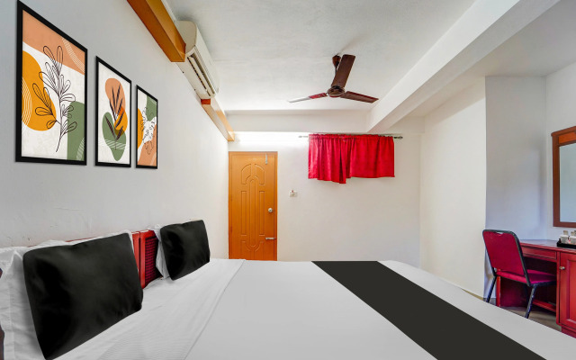 OYO Flagship 28744 Olive Residency