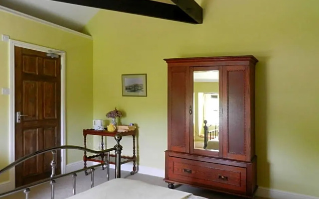 Cilwen Country House Bed and Breakfast