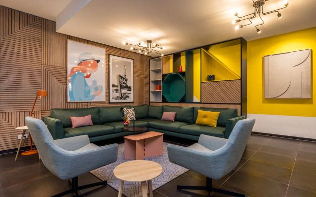 Holiday Inn Eindhoven Centre by IHG