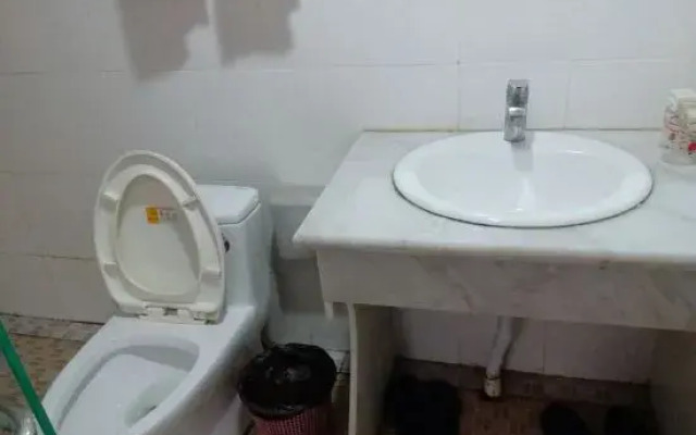 Shanghai Caihua Hotel
