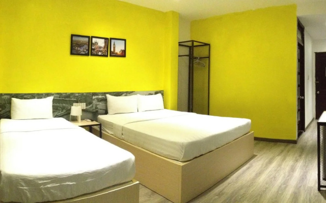 Suite Backpackers Inn