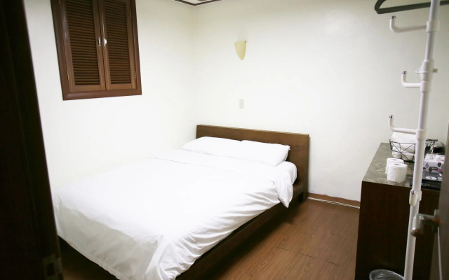 Ultari Hostel