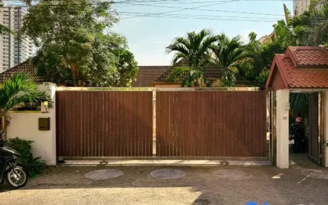 Magnitude 6 Bedroom Villa In Pratumnak