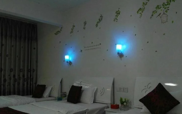 Danxiashan QQ Hostel
