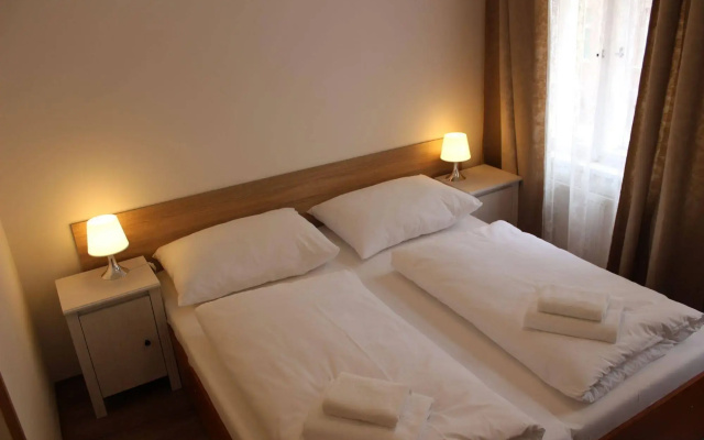 Gallery Hotel SIS