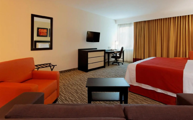 Excellence Express & Suites