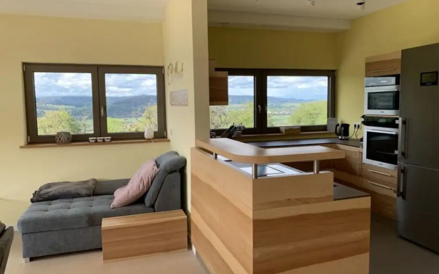 Mosel Sky Lounge With Loggia & Panoramic View
