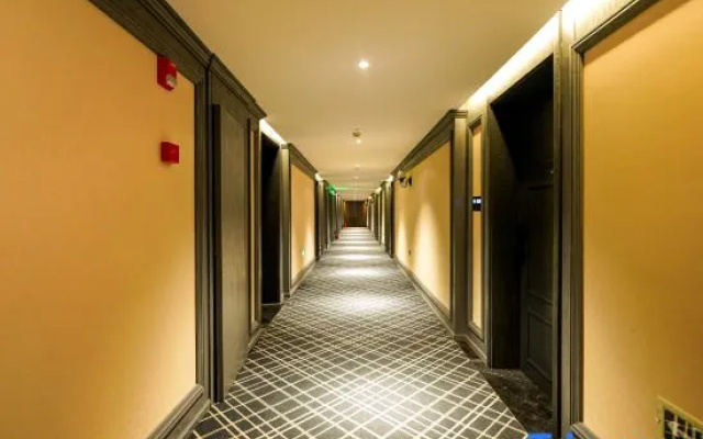 Xana Hotelle Hotel (Mudanjiang Jiangnan Municipal Government)