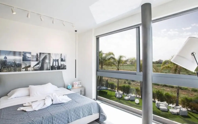 Villa Chana AQ WP4