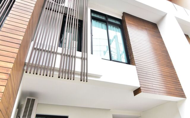 Отель The Win Residence Таиланд, Паттайя - отзывы, цены и фото номеров - забронировать отель The Win Residence онлайн вид на фасад