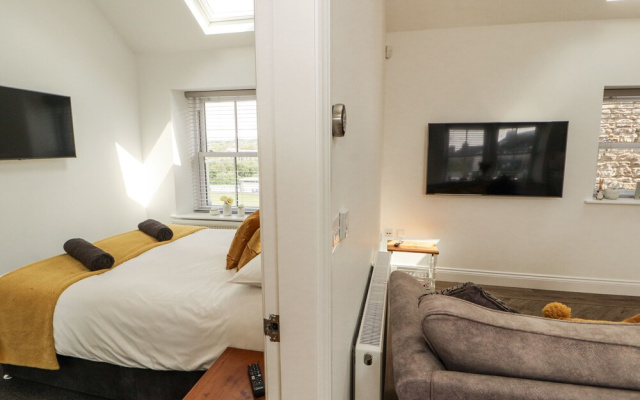 Lakes View Apartment 2