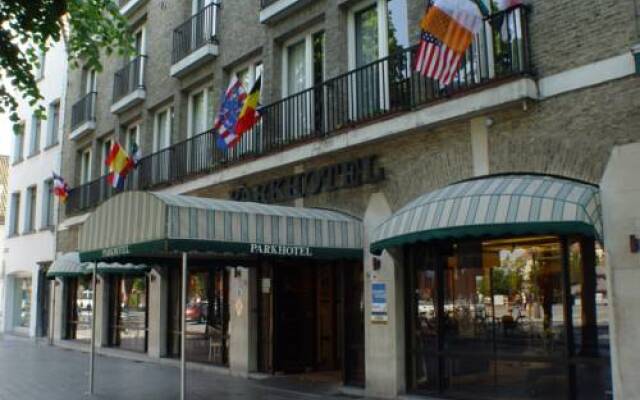 Park Hotel Brugge вид на фасад