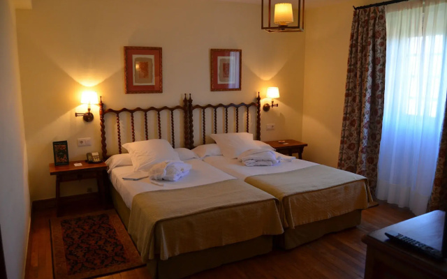 Parador De Verin
