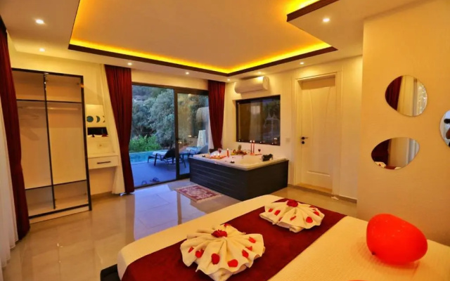 Luxury Villa with View in Uzumlu Kalkan