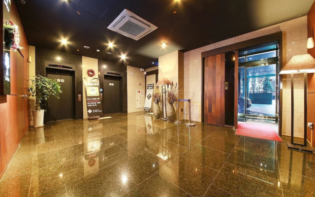 Uijeongbu La Tree Hotel