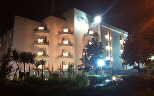 Vittoria Parc Hotel Бари вид на фасад