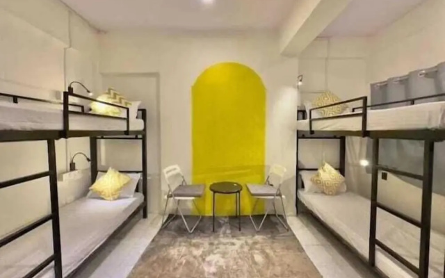 Locomo Hostel Express - Stay Work Eat