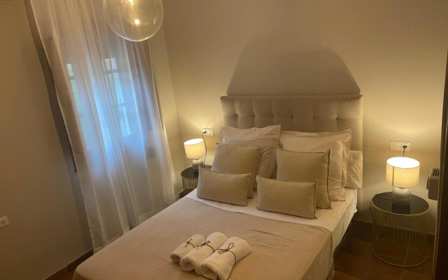 APARTAMENTOS TURISTICOS, PONCE DE LEON, Deluxe