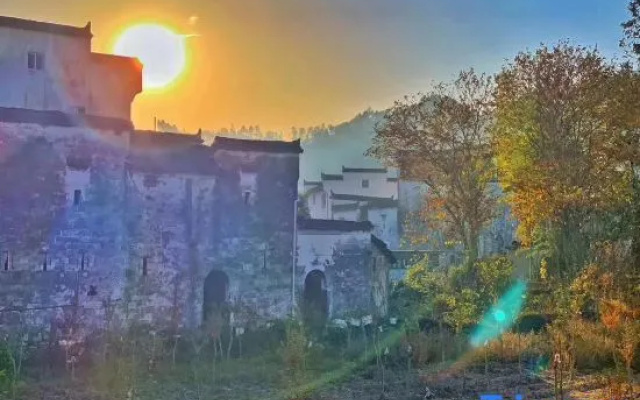 Youjian Chuiyan Inn
