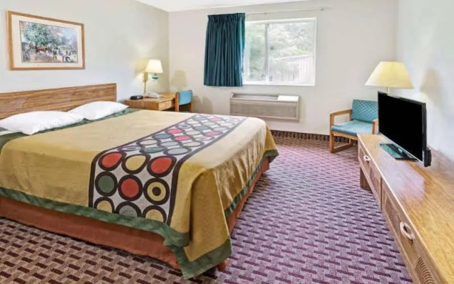 Super 8 Motel - Mars/Cranberry/Pittsburgh Are
