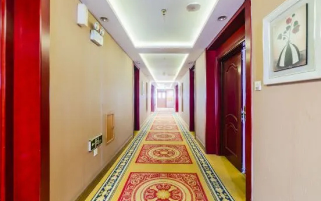 Longshun Hotel