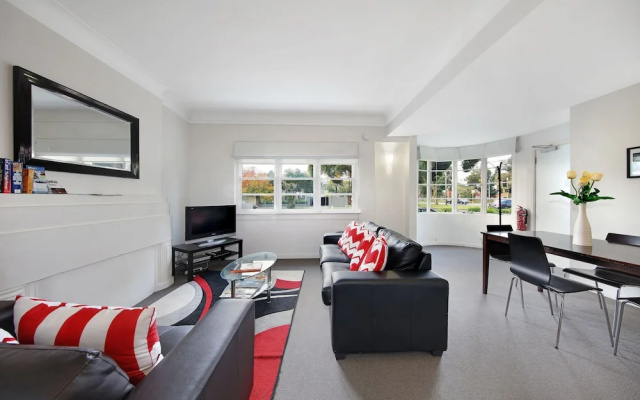 Albert Park Apartments
