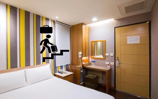VIP Hotel