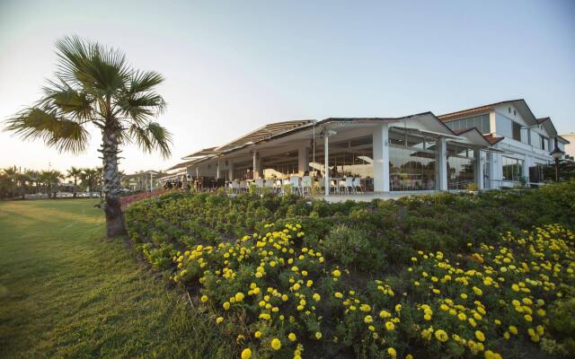 Отель Belek Soho Beach Club Белек вид на фасад