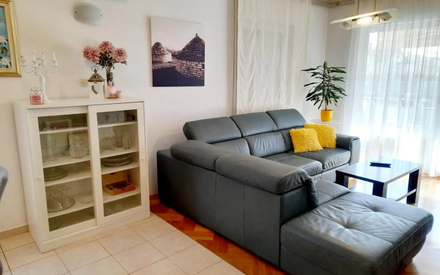 Apartment Ema