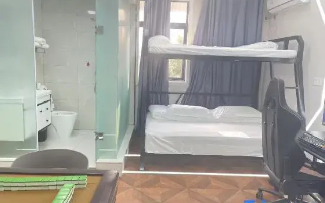 Linquan Aurora E-Sports Hotel