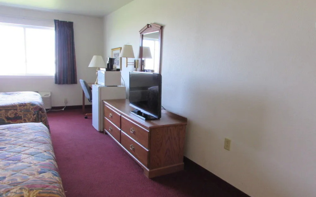 Super 8 Bethany Mo