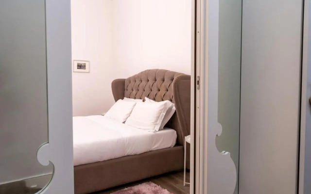 Regina Margherita Halldis Apartment