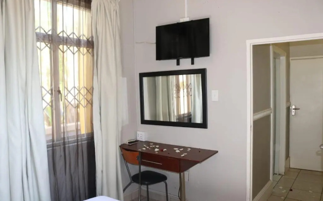 Bentley Lodge and Lifestyle