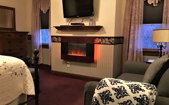 Black River Inn Bed and Breakfast