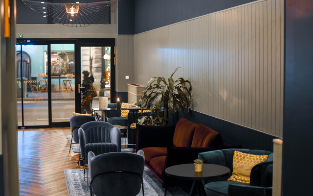 Dansaert Hotel
