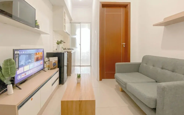 Simple Grey 1Br At Vittoria Residence Apartment