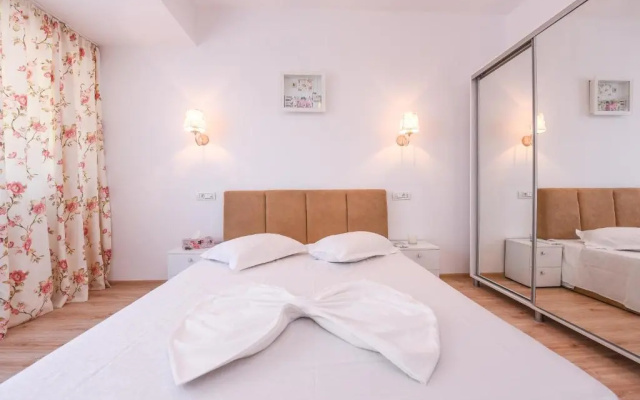 Grand Accommodation Apartments